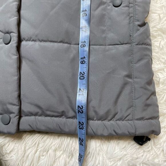 Club Monaco Puffer Vest Grey Snap Button Size Small Womens Pockets - Picture 7 of 8